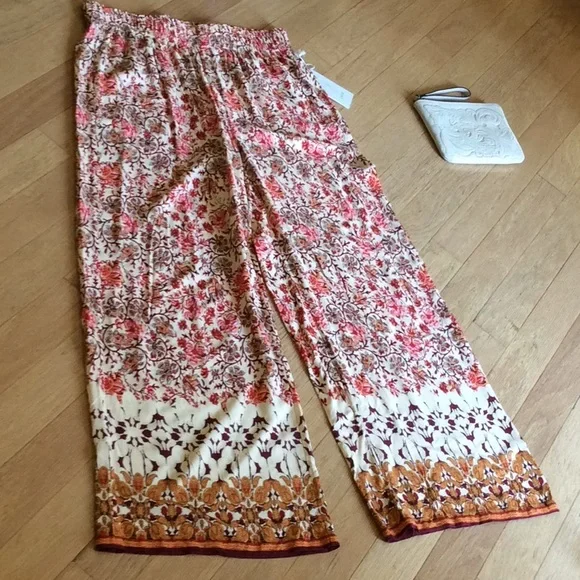 Joie Gorgeous border print wide leg pant by Joie - Picture 1 of 11